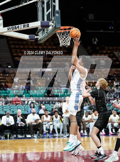 Thumbnail 2 in Ponderosa vs Vista PEAK Prep (CHSAA 5A Great 8) photogallery.