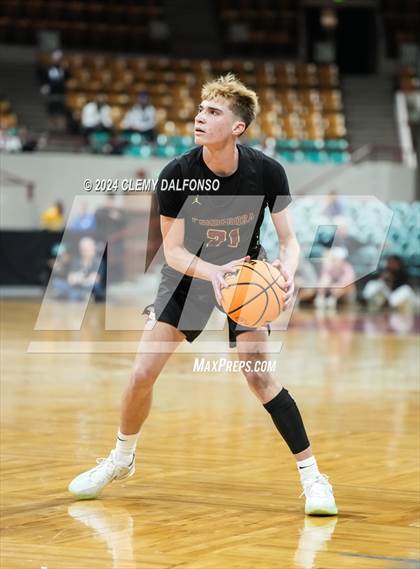 Thumbnail 3 in Ponderosa vs Vista PEAK Prep (CHSAA 5A Great 8) photogallery.