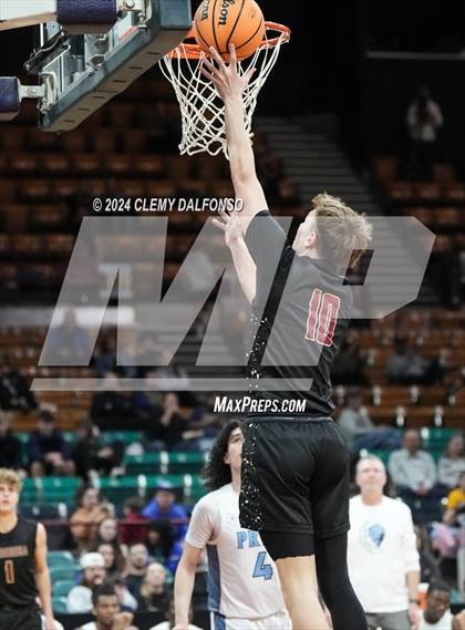 Thumbnail 1 in Ponderosa vs Vista PEAK Prep (CHSAA 5A Great 8) photogallery.