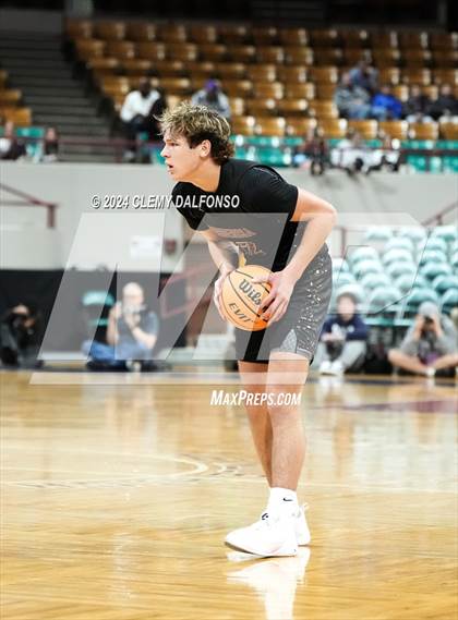 Thumbnail 2 in Ponderosa vs Vista PEAK Prep (CHSAA 5A Great 8) photogallery.