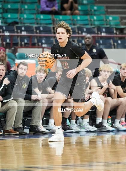Thumbnail 2 in Ponderosa vs Vista PEAK Prep (CHSAA 5A Great 8) photogallery.