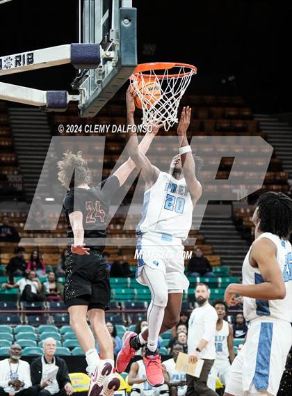 Thumbnail 1 in Ponderosa vs Vista PEAK Prep (CHSAA 5A Great 8) photogallery.