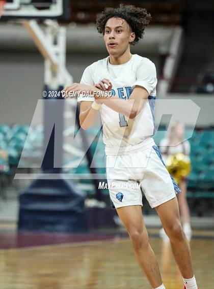 Thumbnail 2 in Ponderosa vs Vista PEAK Prep (CHSAA 5A Great 8) photogallery.