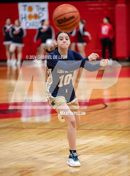 Thumbnail 3 in Harlingen vs. Edinburg North (UIL Basketball 6A Bi-District) photogallery.
