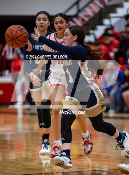 Thumbnail 1 in Harlingen vs. Edinburg North (UIL Basketball 6A Bi-District) photogallery.