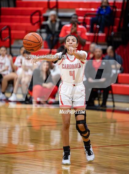 Thumbnail 3 in Harlingen vs. Edinburg North (UIL Basketball 6A Bi-District) photogallery.