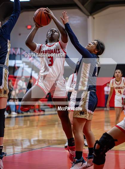 Thumbnail 3 in Harlingen vs. Edinburg North (UIL Basketball 6A Bi-District) photogallery.