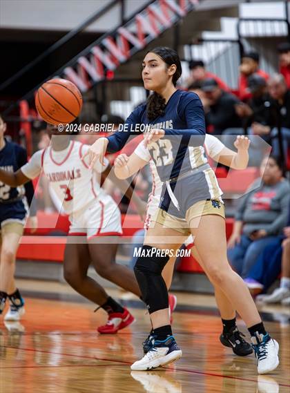 Thumbnail 3 in Harlingen vs. Edinburg North (UIL Basketball 6A Bi-District) photogallery.