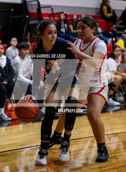 Thumbnail 3 in Harlingen vs. Edinburg North (UIL Basketball 6A Bi-District) photogallery.