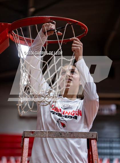 Thumbnail 1 in Harlingen vs. Edinburg North (UIL Basketball 6A Bi-District) photogallery.