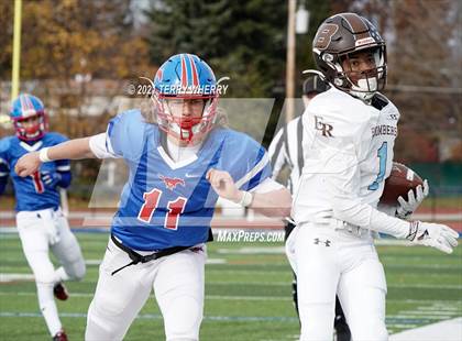 Thumbnail 1 in East Rochester-Gananda vs Medina (NYSPHSAA - Section VI Class C Regional ) photogallery.