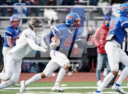 Thumbnail 1 in East Rochester-Gananda vs Medina (NYSPHSAA - Section VI Class C Regional ) photogallery.
