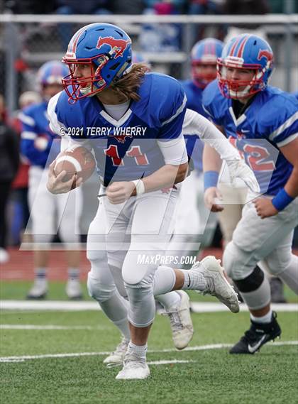 Thumbnail 1 in East Rochester-Gananda vs Medina (NYSPHSAA - Section VI Class C Regional ) photogallery.