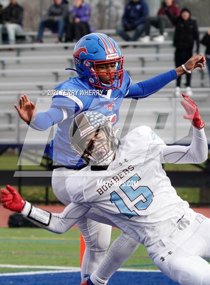 Thumbnail 1 in East Rochester-Gananda vs Medina (NYSPHSAA - Section VI Class C Regional ) photogallery.