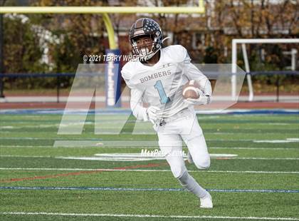Thumbnail 3 in East Rochester-Gananda vs Medina (NYSPHSAA - Section VI Class C Regional ) photogallery.