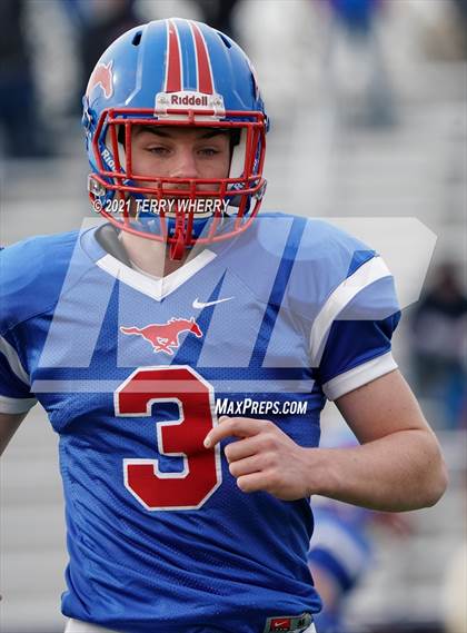 Thumbnail 1 in East Rochester-Gananda vs Medina (NYSPHSAA - Section VI Class C Regional ) photogallery.