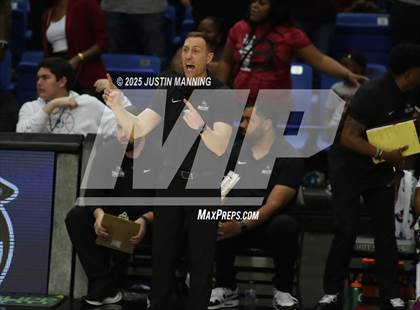 Thumbnail 2 in Benton vs. Maumelle (AAA 5A State Final) photogallery.
