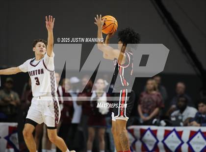 Thumbnail 2 in Benton vs. Maumelle (AAA 5A State Final) photogallery.