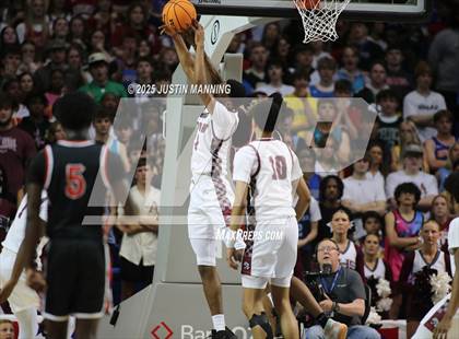 Thumbnail 2 in Benton vs. Maumelle (AAA 5A State Final) photogallery.