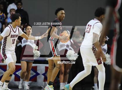 Thumbnail 2 in Benton vs. Maumelle (AAA 5A State Final) photogallery.