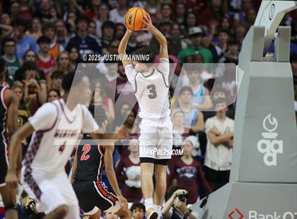 Thumbnail 2 in Benton vs. Maumelle (AAA 5A State Final) photogallery.