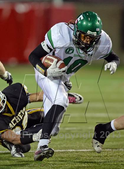 Thumbnail 3 in Sachem North vs. Farmingdale (Long Island Class I Final) photogallery.
