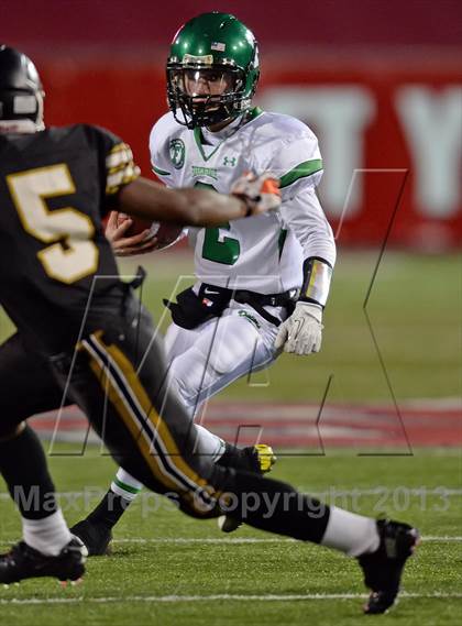 Thumbnail 2 in Sachem North vs. Farmingdale (Long Island Class I Final) photogallery.