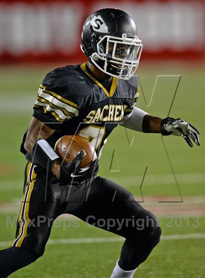 Thumbnail 3 in Sachem North vs. Farmingdale (Long Island Class I Final) photogallery.
