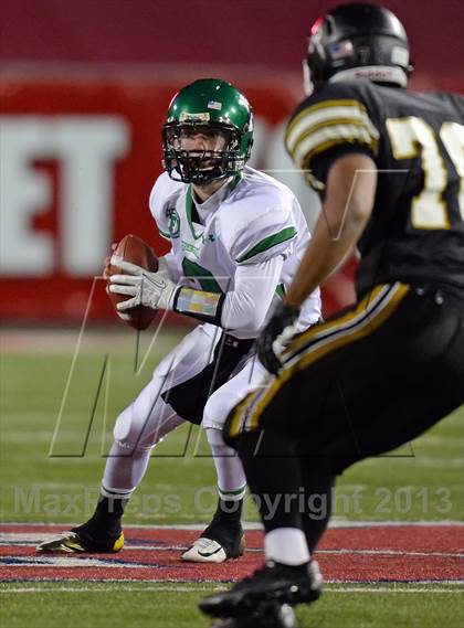Thumbnail 1 in Sachem North vs. Farmingdale (Long Island Class I Final) photogallery.