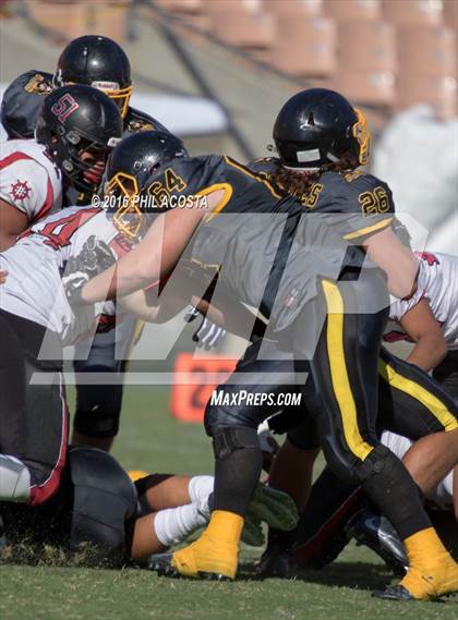 Thumbnail 2 in Banning vs. San Pedro  (Coliseum Classic) photogallery.