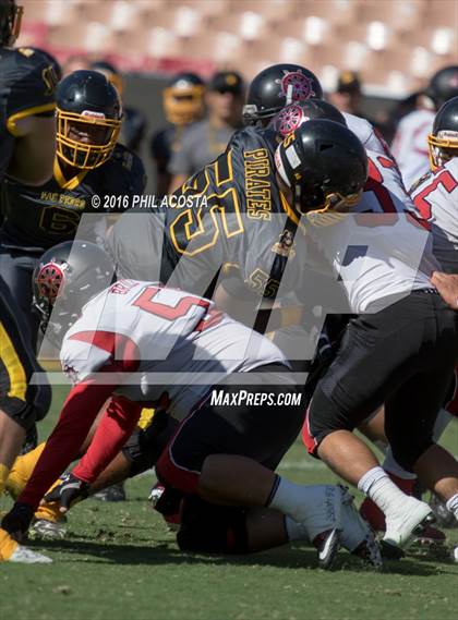 Thumbnail 2 in Banning vs. San Pedro  (Coliseum Classic) photogallery.