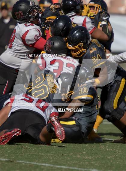 Thumbnail 1 in Banning vs. San Pedro  (Coliseum Classic) photogallery.