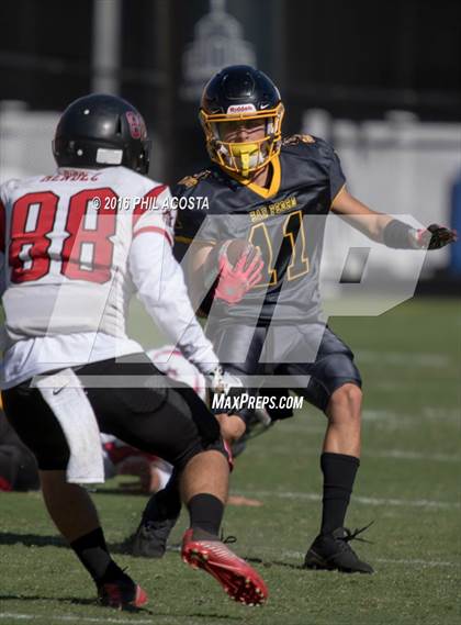 Thumbnail 2 in Banning vs. San Pedro  (Coliseum Classic) photogallery.