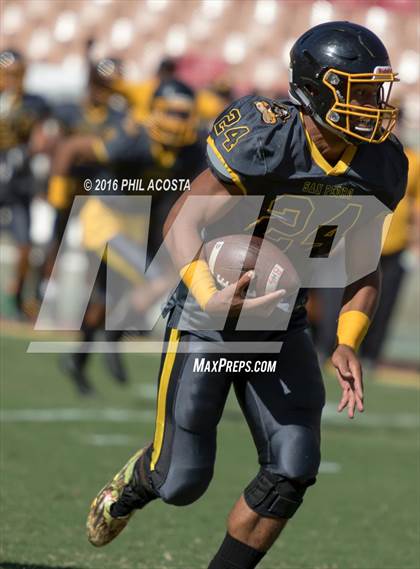 Thumbnail 1 in Banning vs. San Pedro  (Coliseum Classic) photogallery.