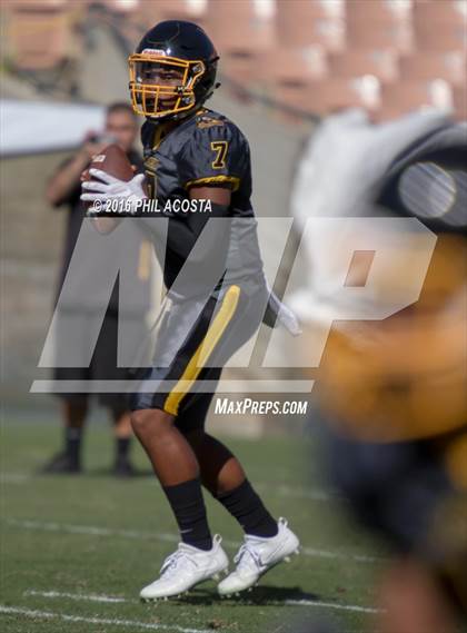 Thumbnail 3 in Banning vs. San Pedro  (Coliseum Classic) photogallery.