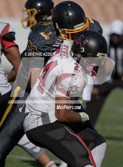 Thumbnail 1 in Banning vs. San Pedro  (Coliseum Classic) photogallery.