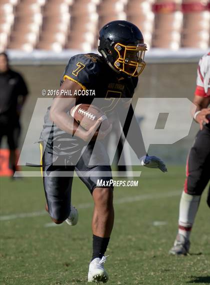 Thumbnail 3 in Banning vs. San Pedro  (Coliseum Classic) photogallery.