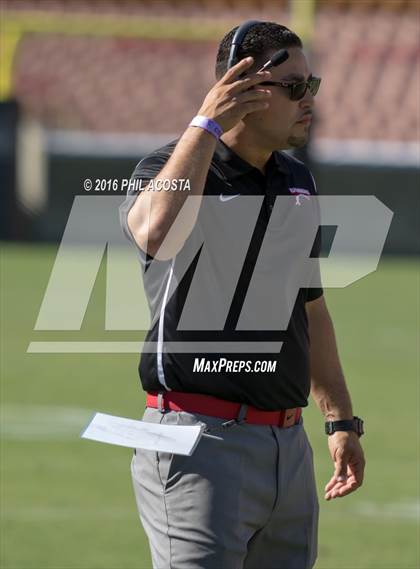 Thumbnail 3 in Banning vs. San Pedro  (Coliseum Classic) photogallery.