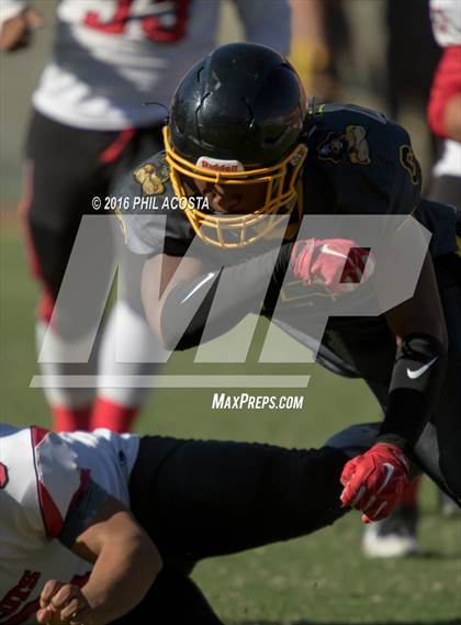 Thumbnail 3 in Banning vs. San Pedro  (Coliseum Classic) photogallery.