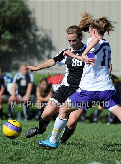 Thumbnail 3 in Lancaster Mennonite @ Lancaster Catholic photogallery.