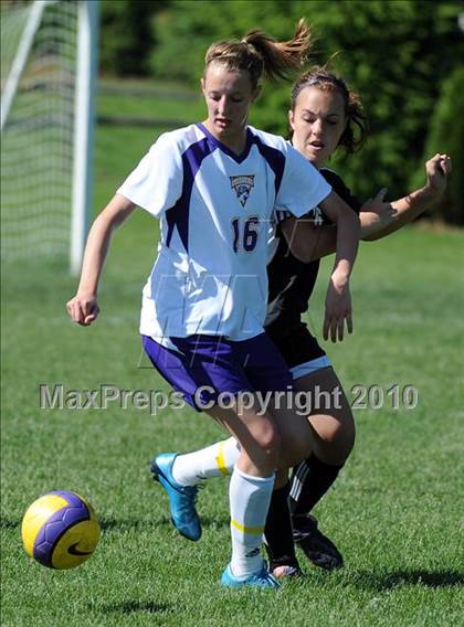 Thumbnail 1 in Lancaster Mennonite @ Lancaster Catholic photogallery.