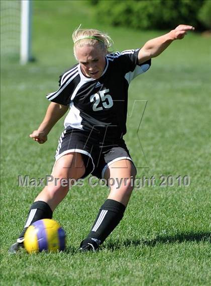 Thumbnail 1 in Lancaster Mennonite @ Lancaster Catholic photogallery.