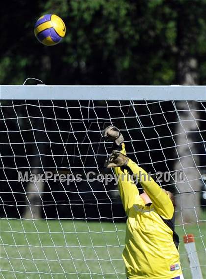 Thumbnail 3 in Lancaster Mennonite @ Lancaster Catholic photogallery.