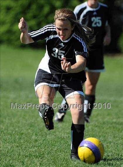 Thumbnail 3 in Lancaster Mennonite @ Lancaster Catholic photogallery.