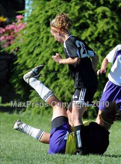 Thumbnail 2 in Lancaster Mennonite @ Lancaster Catholic photogallery.