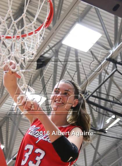 Thumbnail 3 in Plainfield vs. Terre Haute South Vigo photogallery.