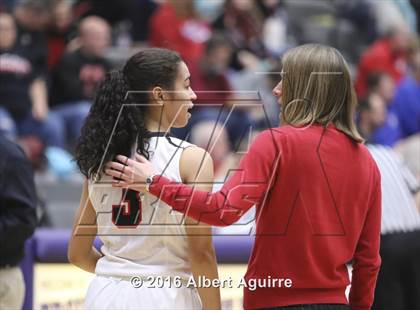 Thumbnail 2 in Plainfield vs. Terre Haute South Vigo photogallery.