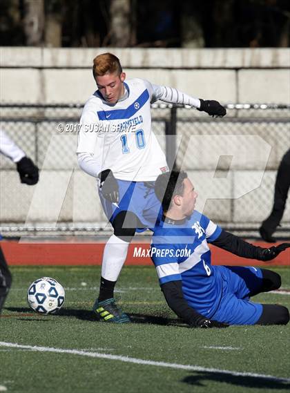 Thumbnail 2 in Bromfield vs. Hopedale (MIAA Division 4 Central Final) photogallery.