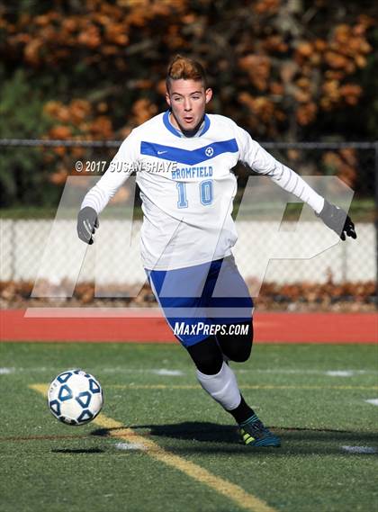 Thumbnail 2 in Bromfield vs. Hopedale (MIAA Division 4 Central Final) photogallery.