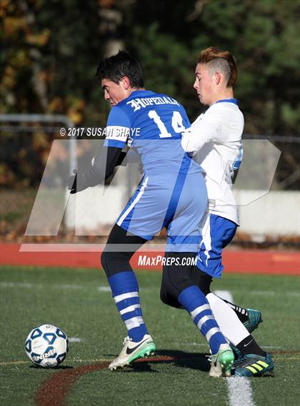 Thumbnail 2 in Bromfield vs. Hopedale (MIAA Division 4 Central Final) photogallery.